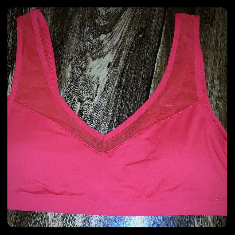 NWT Fabletics Sports Bra